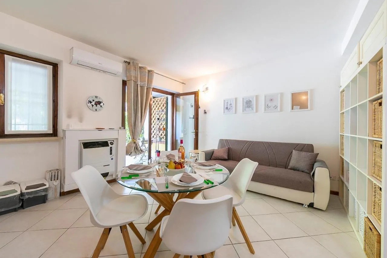 Lejlighed Suite Perla Salo Terrace 100M From Lake - Happy Rentals